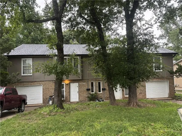 $305,000 | 3906 East 123rd Terrace, Grandview, MO 64030
