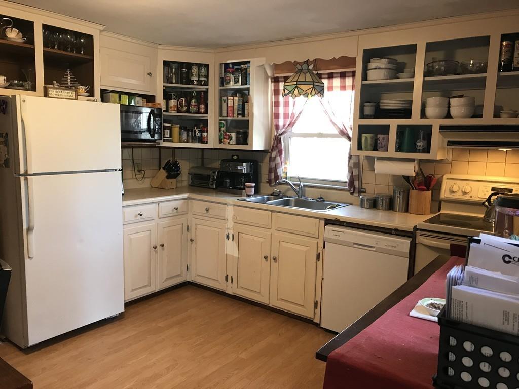 8 Marr Road Saugus, MA 01906 - Photo 5 of 29 Gallery Image 5