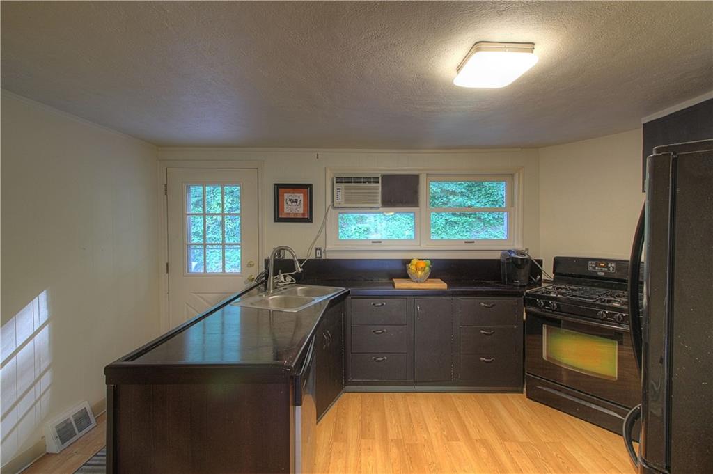115 Upper Arrowhead Road Pittsburgh, PA 15237 - Photo 10 of 19