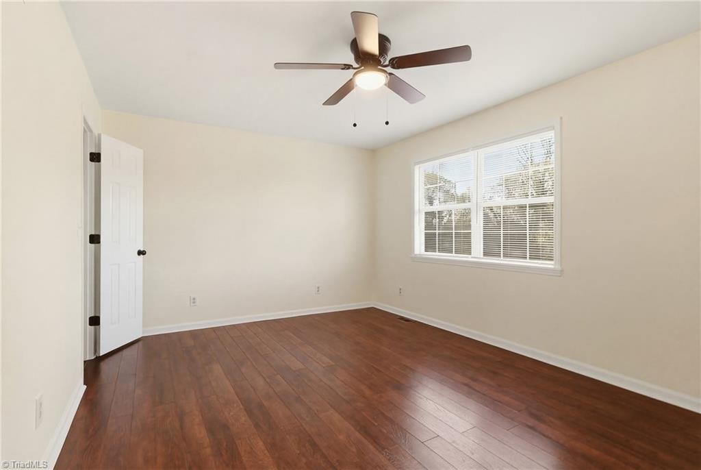 3206 Crestview Drive High Point, NC 27260 - Photo 19 of 31