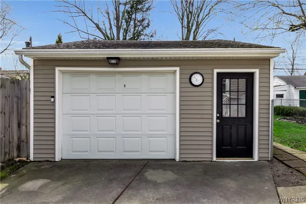 $279,900 | 319 Athens Boulevard, Tonawanda, NY 14223