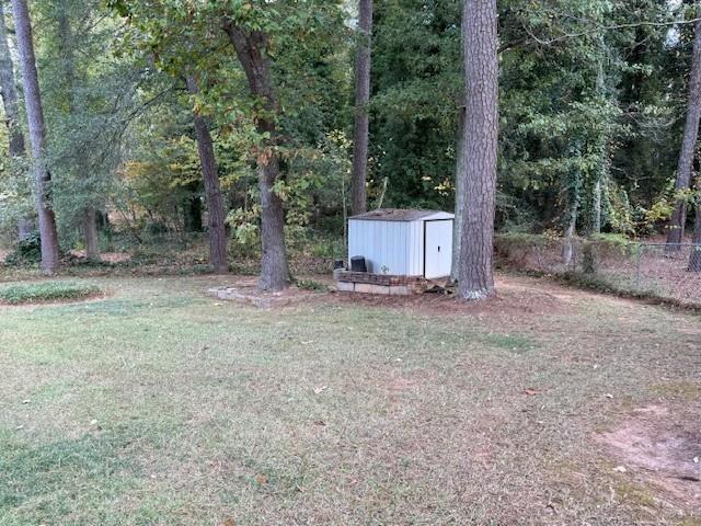 1529 North Columbia Place Decatur, GA 30032 - Photo 9 of 21 a view of a backyard
