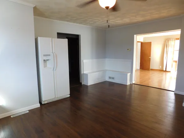 $134,500 | 303 South Locust, Lena, IL 61048