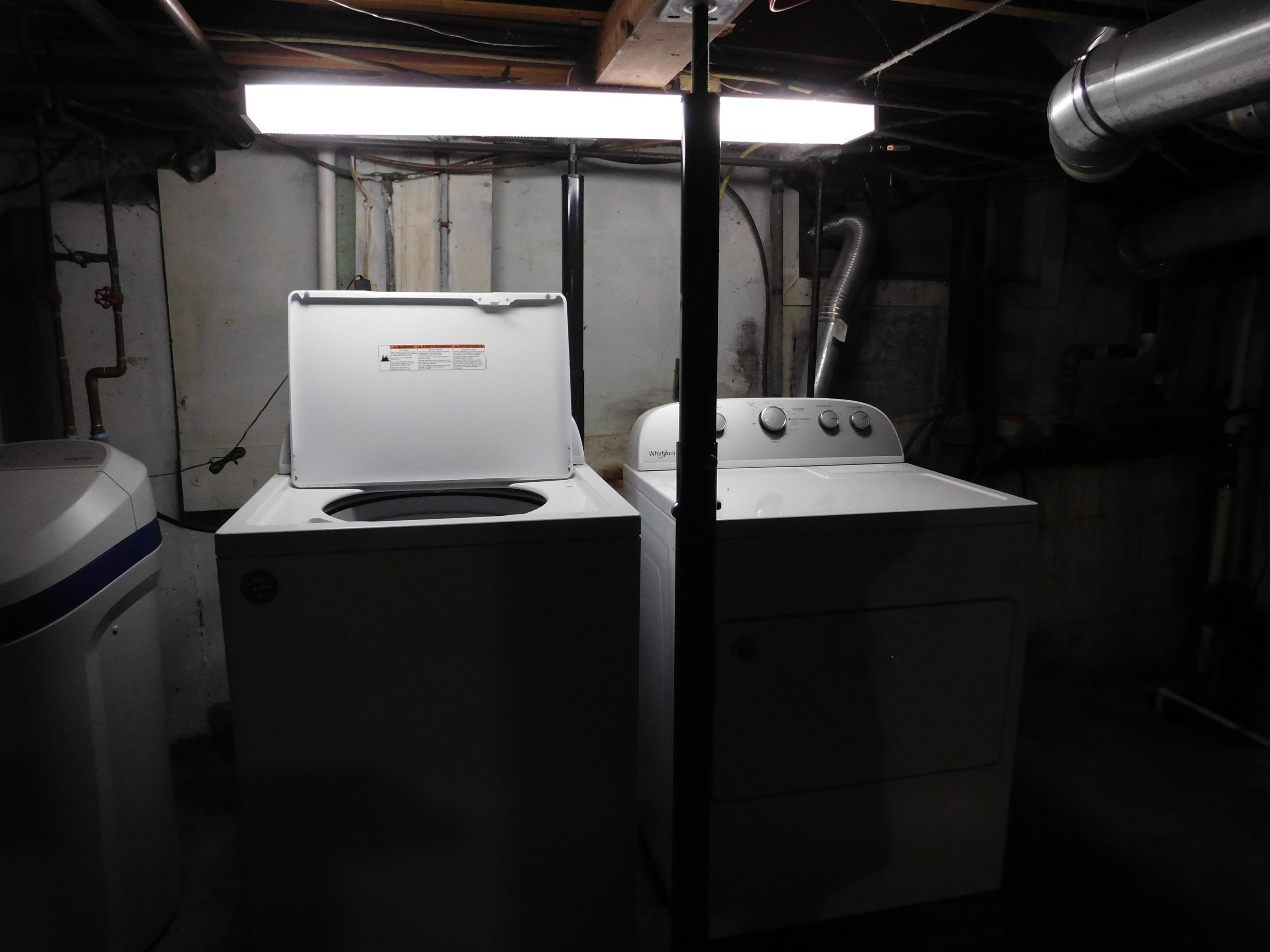 303 South Locust Lena, IL 61048 - Photo 33 of 36