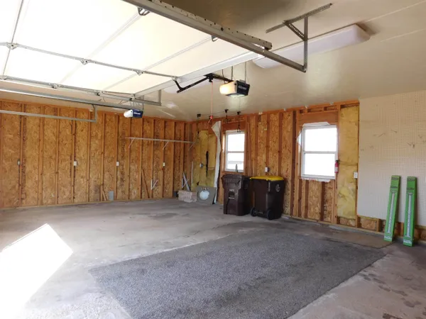 $134,500 | 303 South Locust, Lena, IL 61048