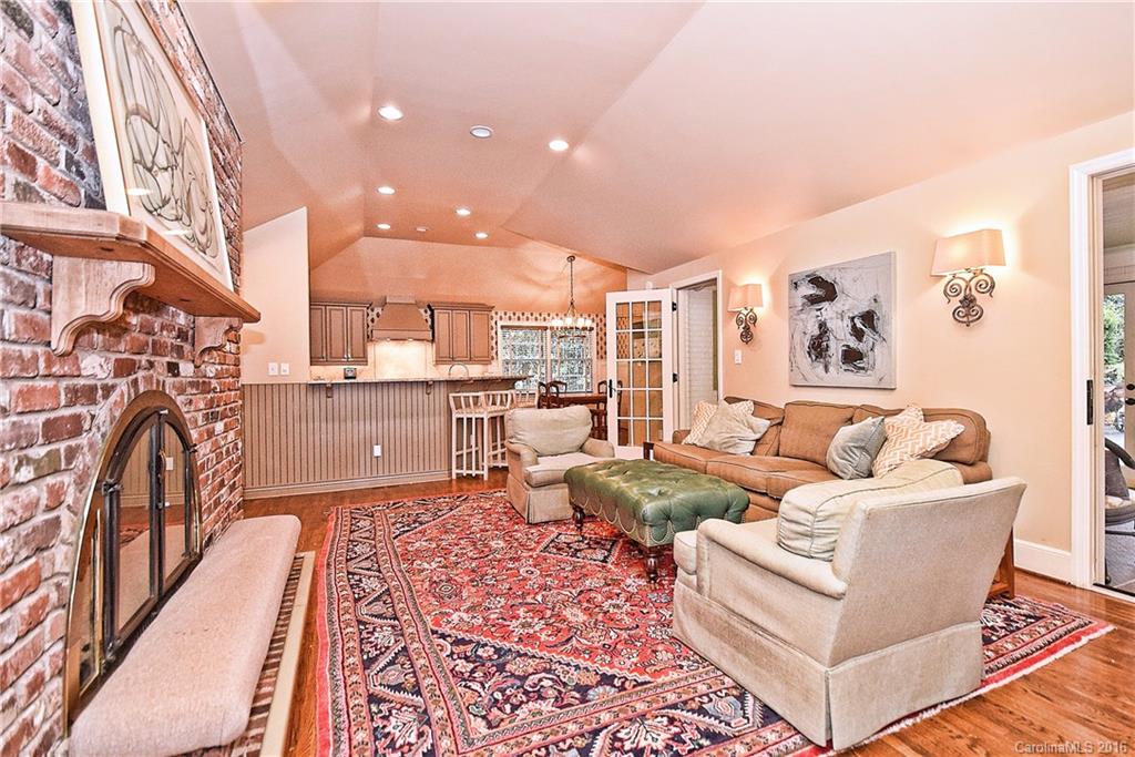2700 Inverness Road Charlotte, NC 28209 - Photo 11 of 24 Gallery Image 11