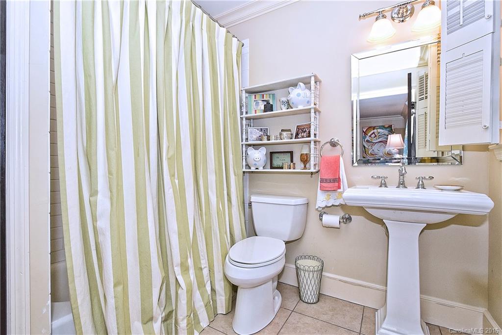 2700 Inverness Road Charlotte, NC 28209 - Photo 18 of 24 Gallery Image 18