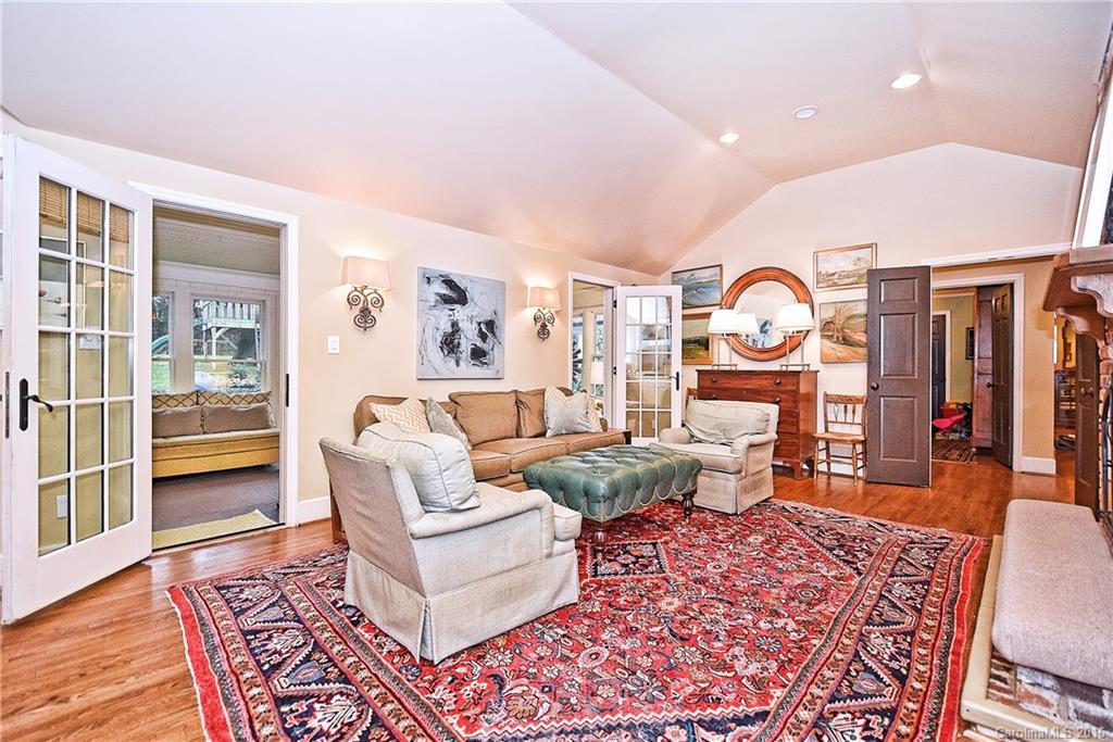 2700 Inverness Road Charlotte, NC 28209 - Photo 10 of 24 Gallery Image 10