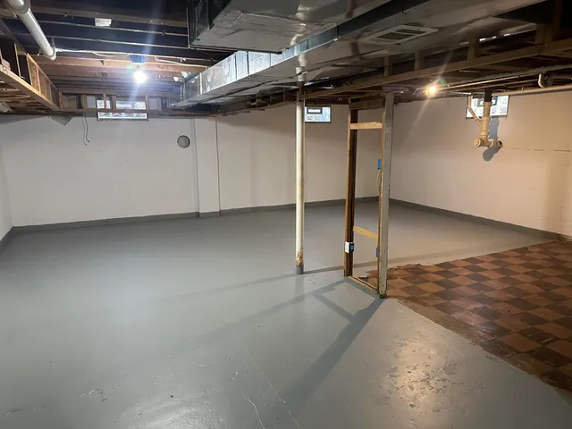 $259,900 | 2915 West Milham Avenue, Portage, MI 49024