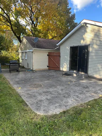 $259,900 | 2915 West Milham Avenue, Portage, MI 49024