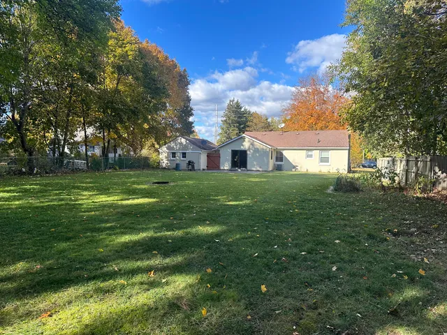 $259,900 | 2915 West Milham Avenue, Portage, MI 49024