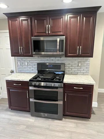 $259,900 | 2915 West Milham Avenue, Portage, MI 49024