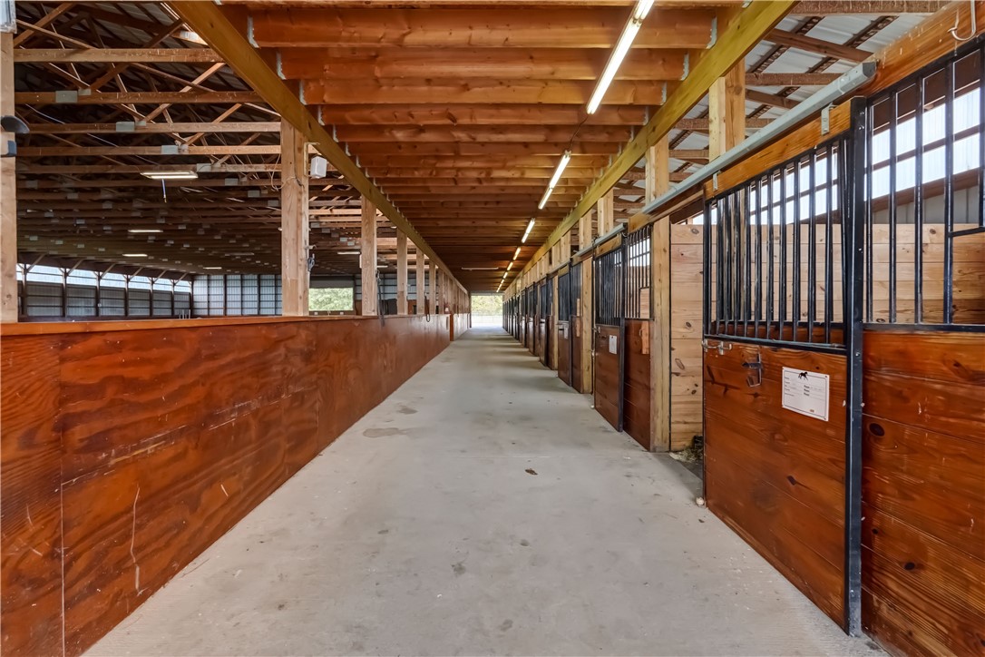 1262 Fitzpatrick Road Springport, NY 13021 - Photo 19 of 37