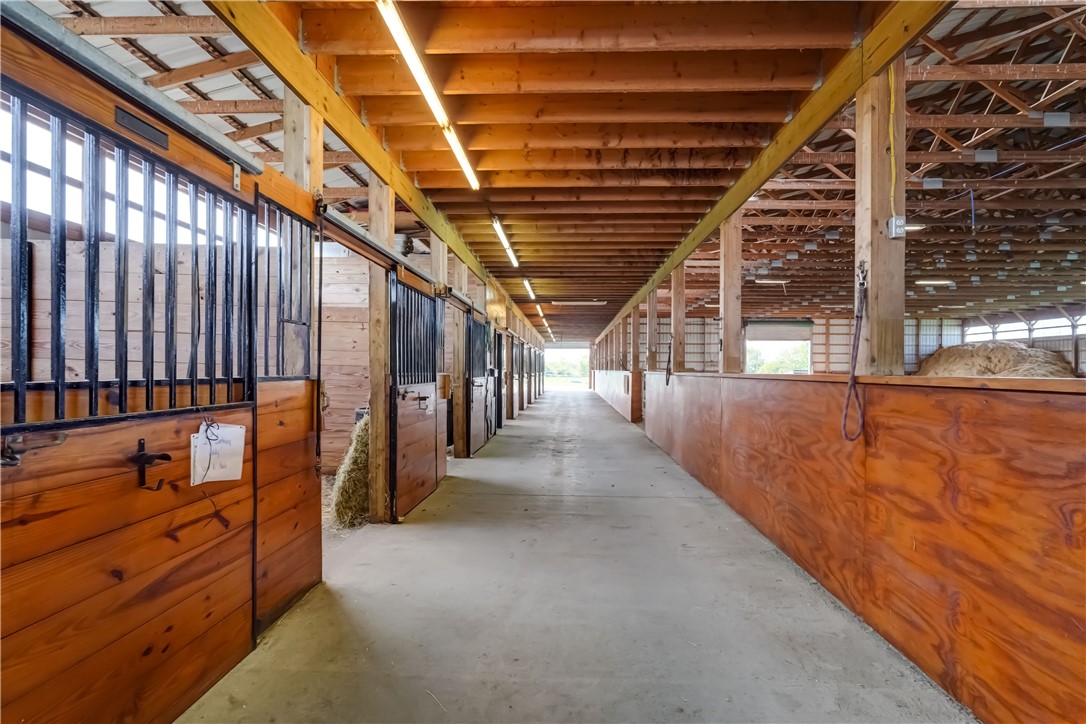 1262 Fitzpatrick Road Springport, NY 13021 - Photo 20 of 37