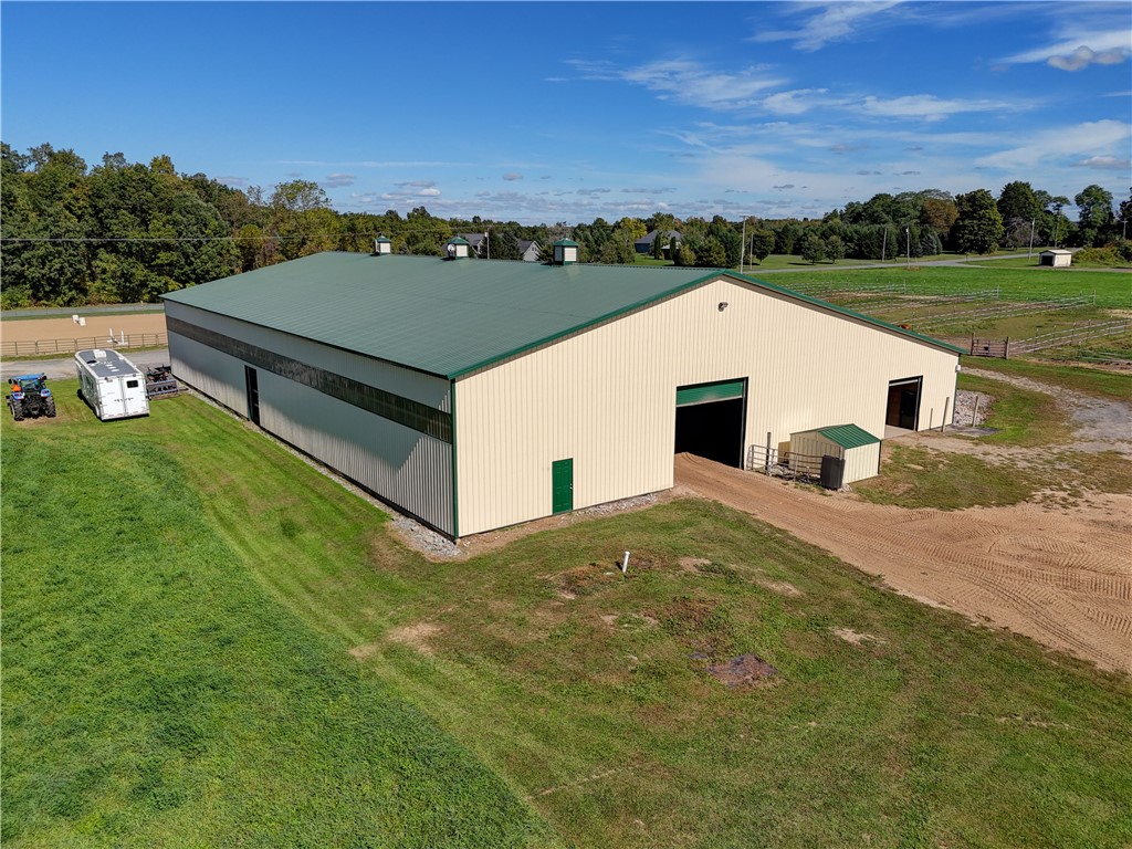 1262 Fitzpatrick Road Springport, NY 13021 - Photo 3 of 37