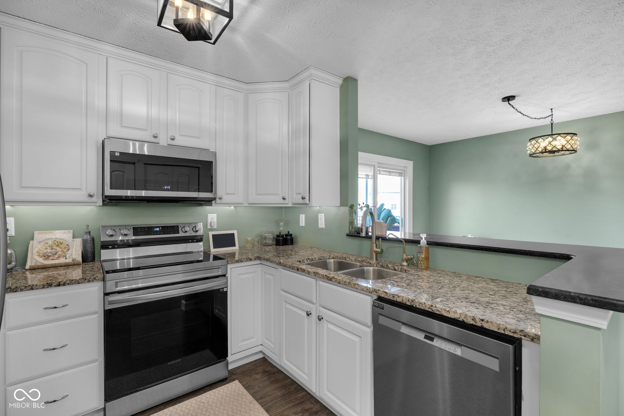 8902 Pine Tree Boulevard Indianapolis, IN 46256 - Photo 17 of 43
