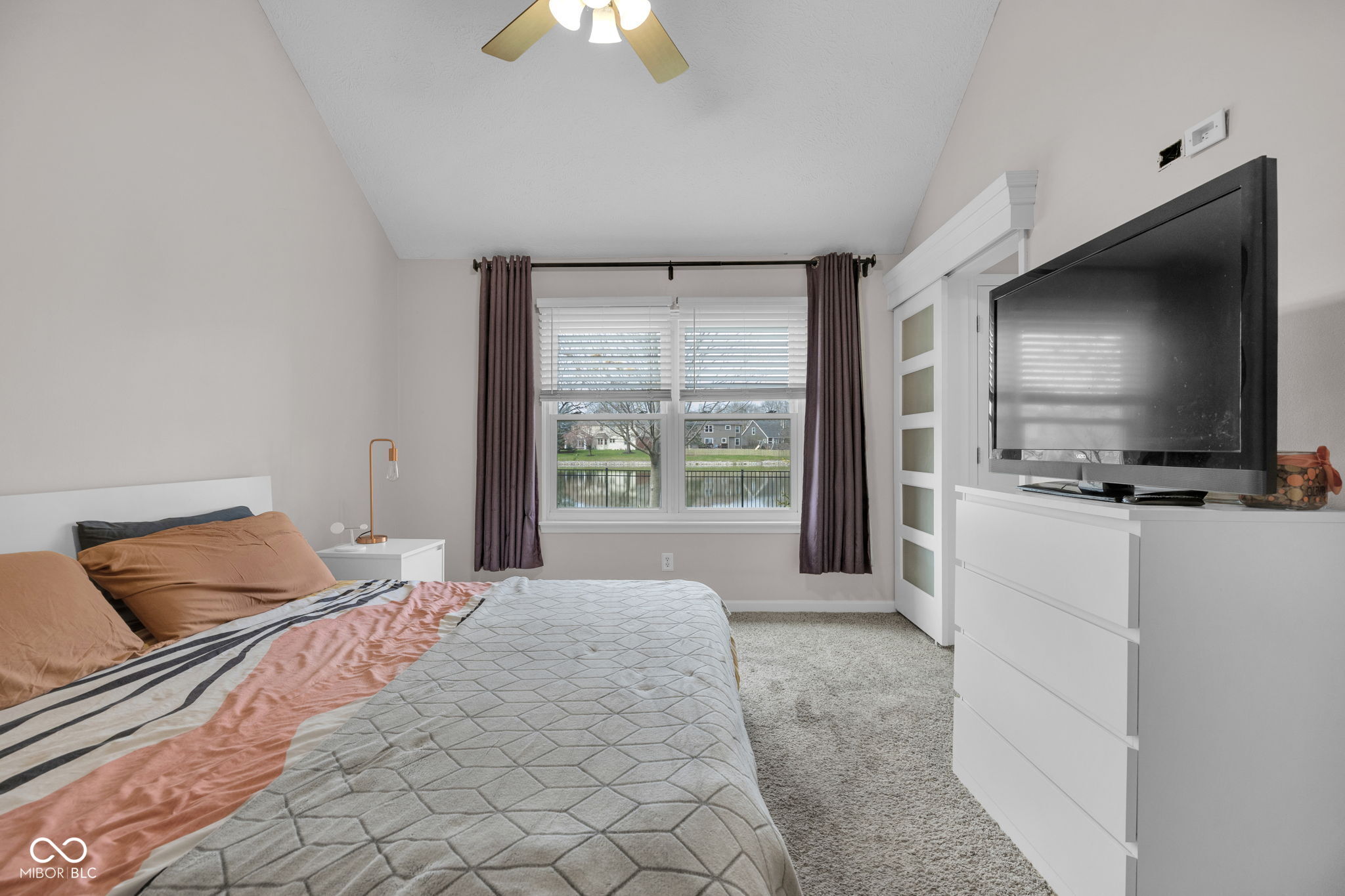 8902 Pine Tree Boulevard Indianapolis, IN 46256 - Photo 21 of 43