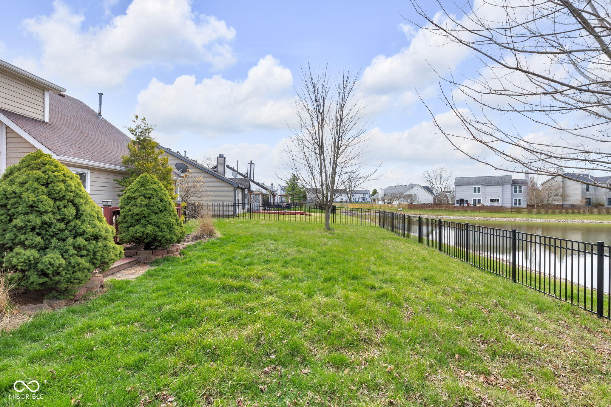 8902 Pine Tree Boulevard Indianapolis, IN 46256 - Photo 39 of 43