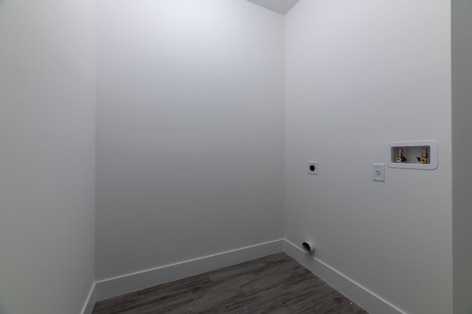 18302 Limestone Creek Road Jupiter, FL 33458 - Photo 9 of 12 a view of a small space