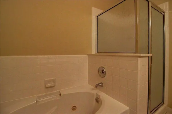 $2,000 | 2920 Thrushwood Drive, Unit B, Austin, TX 78757