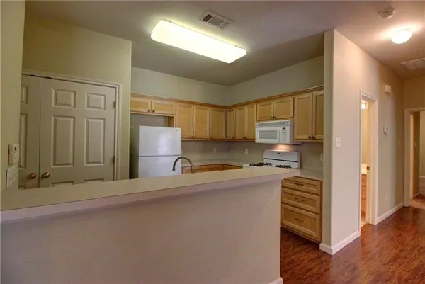 $2,000 | 2920 Thrushwood Drive, Unit B, Austin, TX 78757