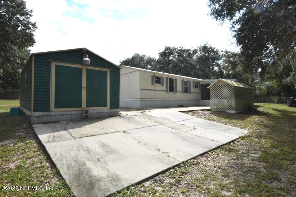 101 Ranchwood Road Crescent City, FL 32112 - Photo 3 of 18 101 RanchW Shed