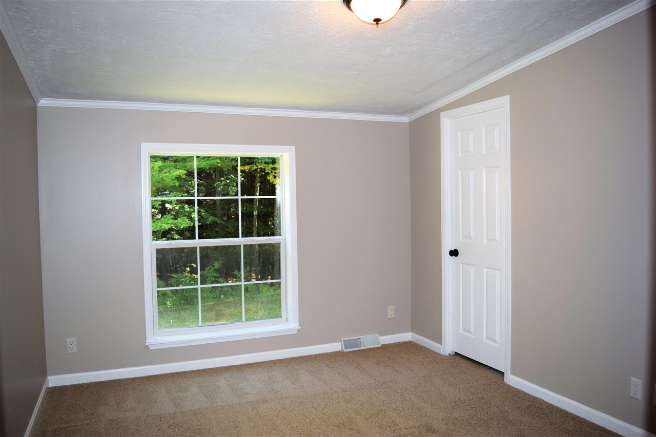 188 Rand Road Northfield, NH 03276 - Photo 22 of 33