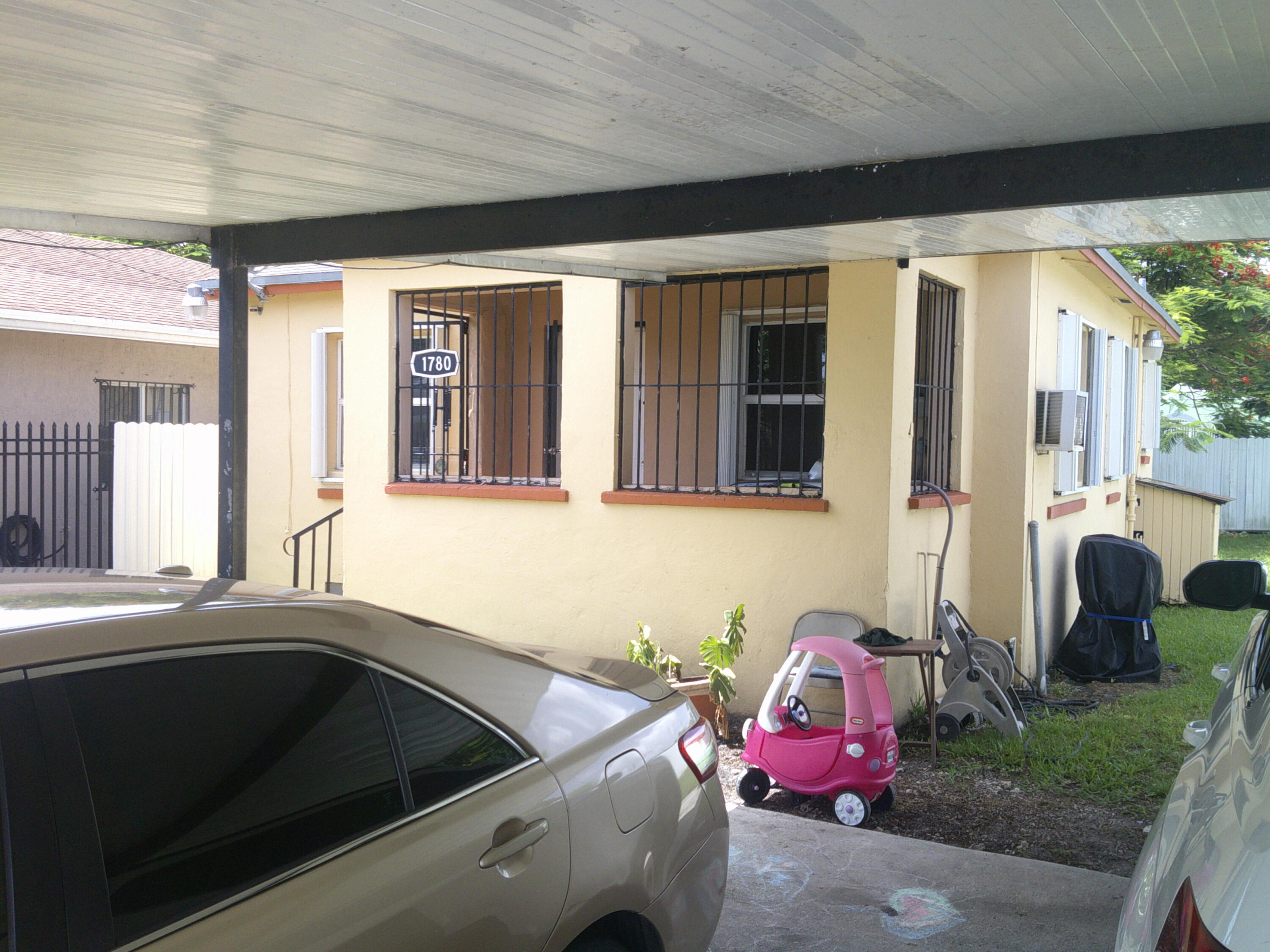 1780 Northwest 64th Street Miami, FL 33147 - Photo 2 of 10 DSCF0010