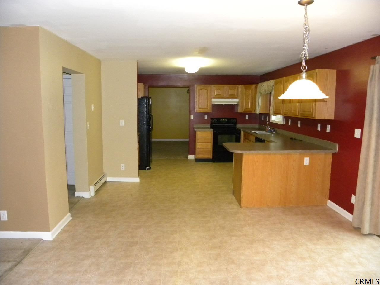 96 Fellows Road Halfmoon, NY 12065 - Photo 3 of 14 Photo 3