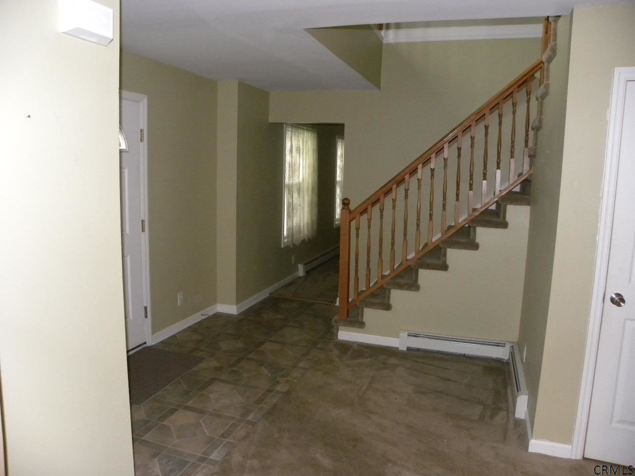 96 Fellows Road Halfmoon, NY 12065 - Photo 5 of 14 Photo 5