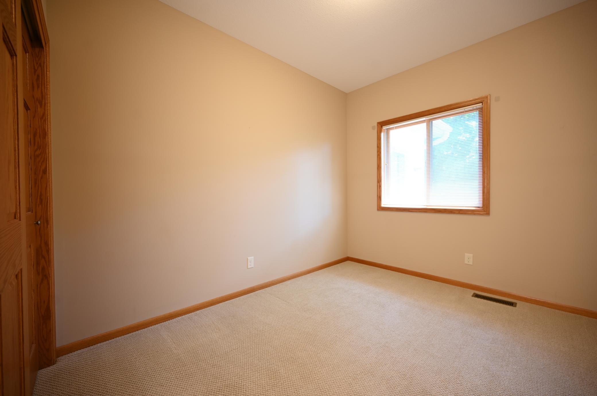 461 Roundhouse Street Shakopee, MN 55379 - Photo 10 of 21