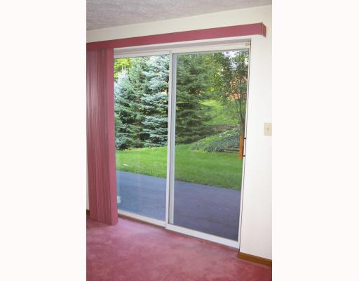 2850 Edgecliff Road, Unit 11 Lower Burrell, PA 15068 - Photo 6 of 16 View.