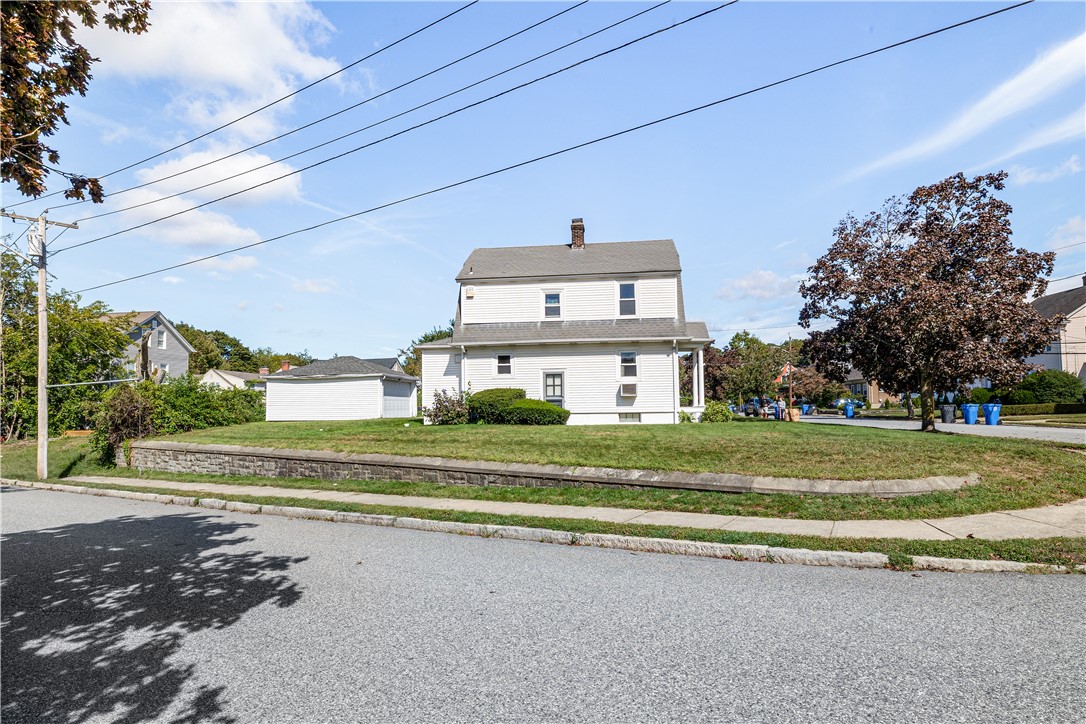 153 Lyndon Road Cranston, RI 02905 - Photo 5 of 26 Gallery Image 5