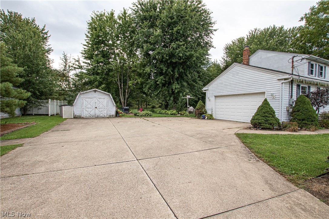 680 Bartlett Road Aurora, OH 44202 - Photo 27 of 35 Gallery Image 27