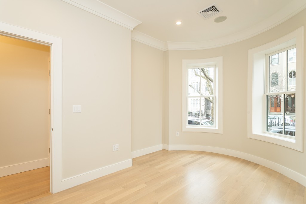 8 Rutland Square, Unit A Boston, MA 02118 - Photo 16 of 27 Gallery Image 16