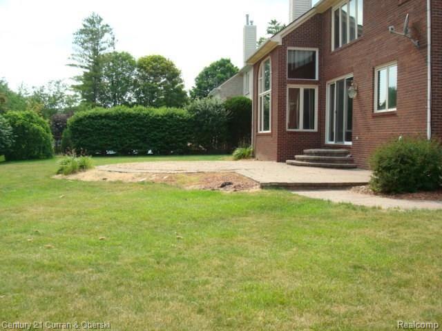 35377 Curtis Road Livonia, MI 48152 - Photo 8 of 59 DSC01994.JPG