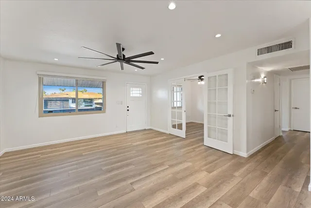 $3,000 | 1921 East Laguna Drive, Tempe, AZ 85282