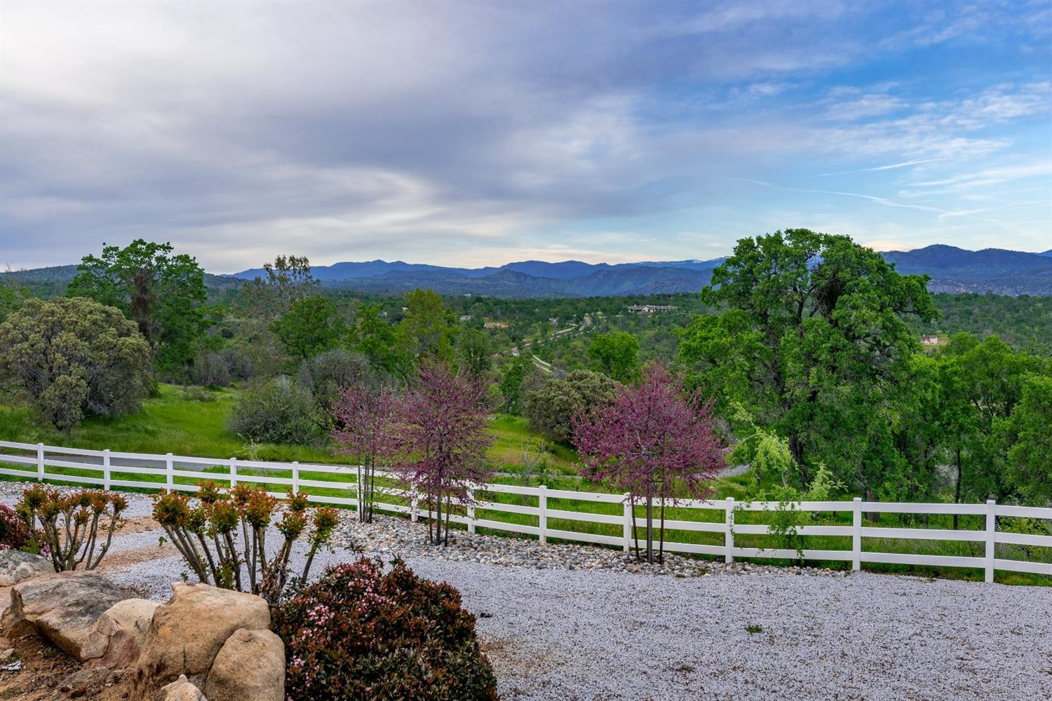 33040 Rancho Ramon Road Coarsegold, CA 93614 - Photo 35 of 43 Gallery Image 35