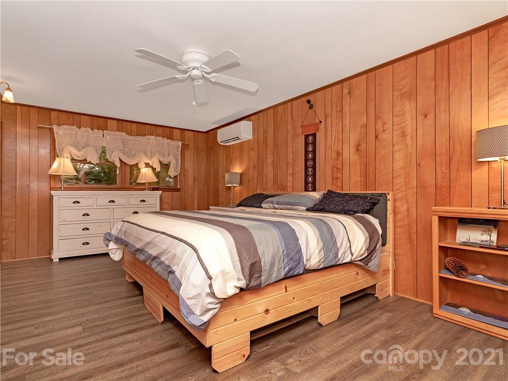 512 Robin Hood Road Brevard, NC 28712 - Photo 15 of 45 Gallery Image 15