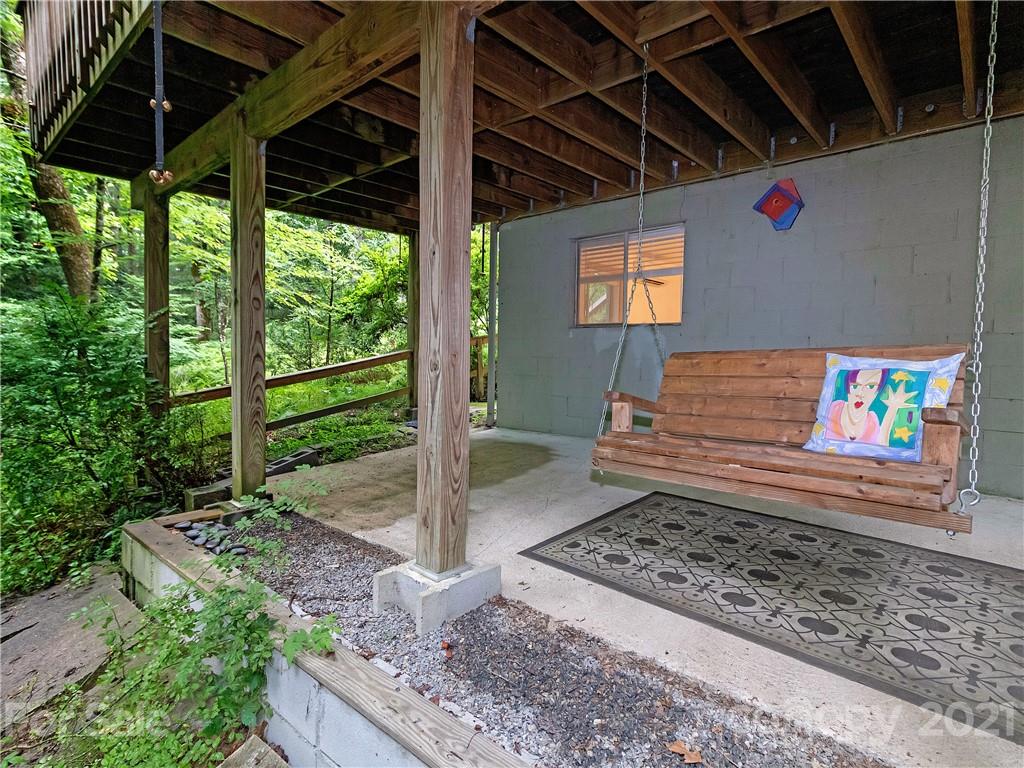 512 Robin Hood Road Brevard, NC 28712 - Photo 28 of 45 Gallery Image 28