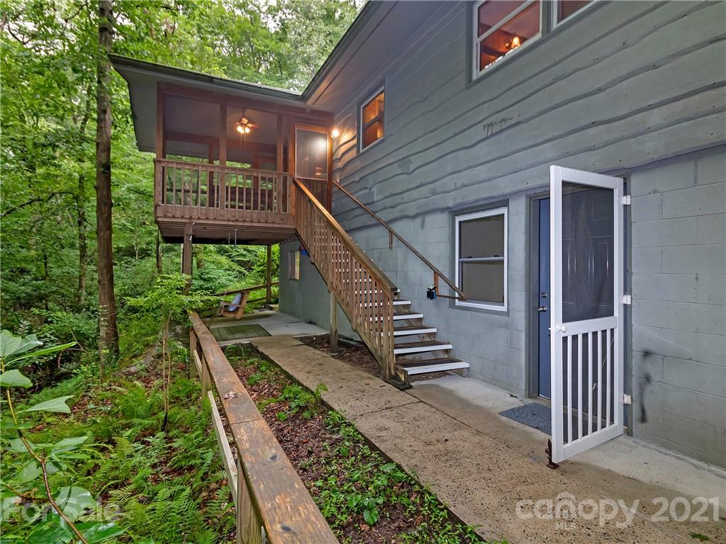512 Robin Hood Road Brevard, NC 28712 - Photo 31 of 45 Gallery Image 31