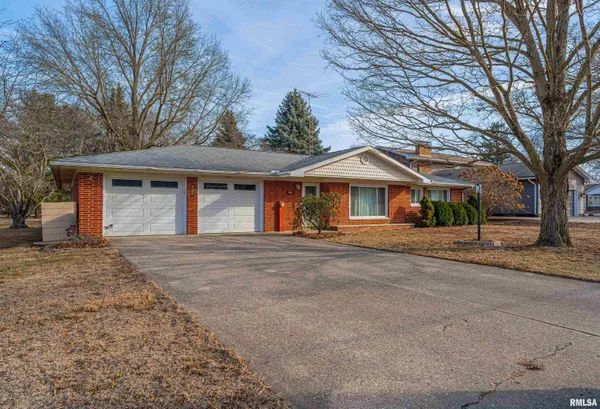 $160,000 | 621 North Vine Street, Mount Pulaski, IL 62548