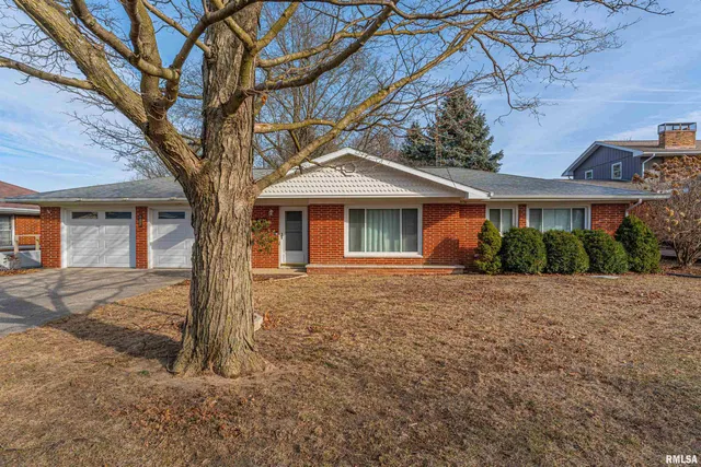 $150,000 | 621 North Vine Street, Mount Pulaski, IL 62548