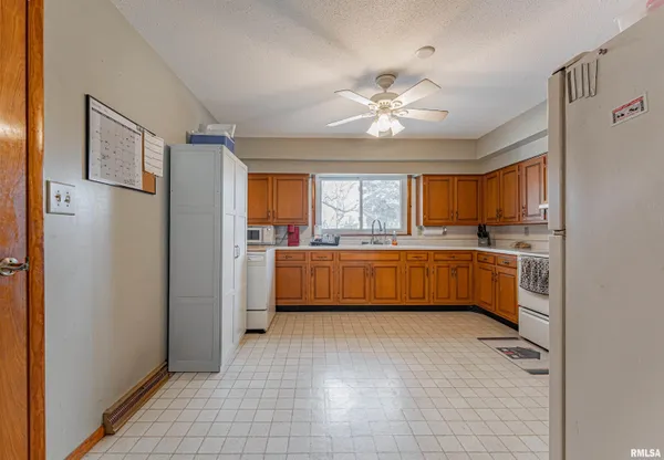 $160,000 | 621 North Vine Street, Mount Pulaski, IL 62548