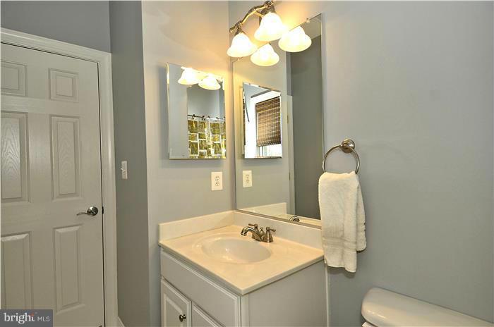 23117 Persimmon Ridge Road Clarksburg, MD 20871 - Photo 29 of 30 Interior (General)