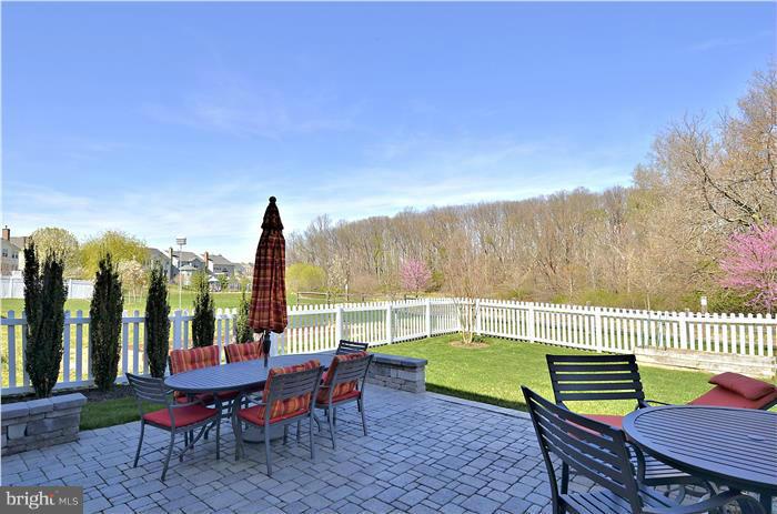 23117 Persimmon Ridge Road Clarksburg, MD 20871 - Photo 4 of 30 Exterior (Rear)