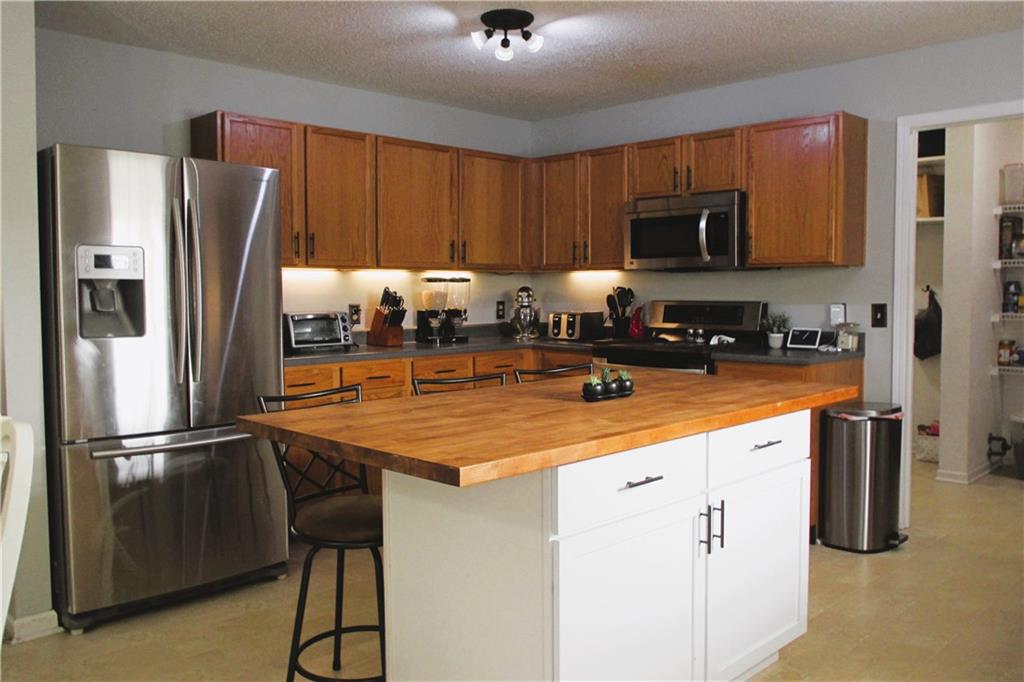 9986 Split Rock Way Indianapolis, IN 46234 - Photo 9 of 28