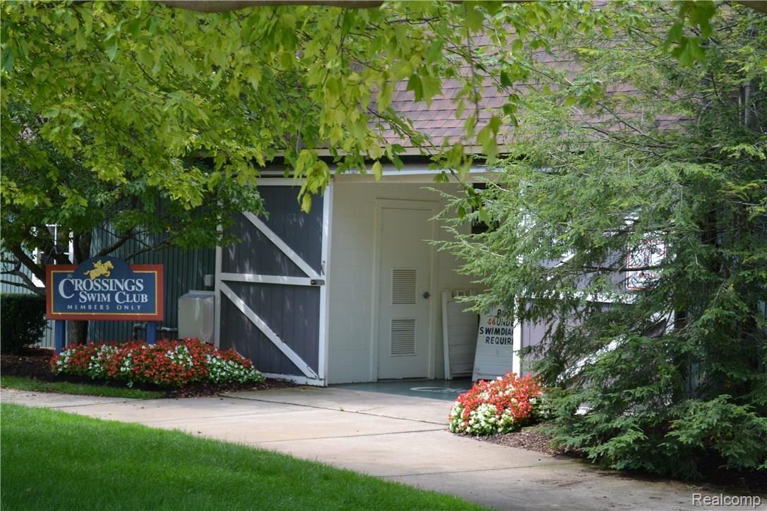 3330 Rosemont Court Rochester, MI 48306 - Photo 57 of 60 4 rosemont.JPG