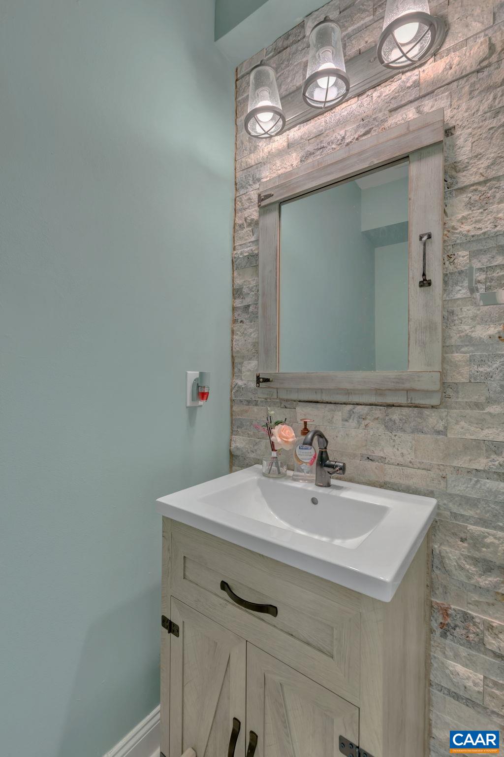 1416 Decatur Drive Charlottesville, VA 22911 - Photo 9 of 62