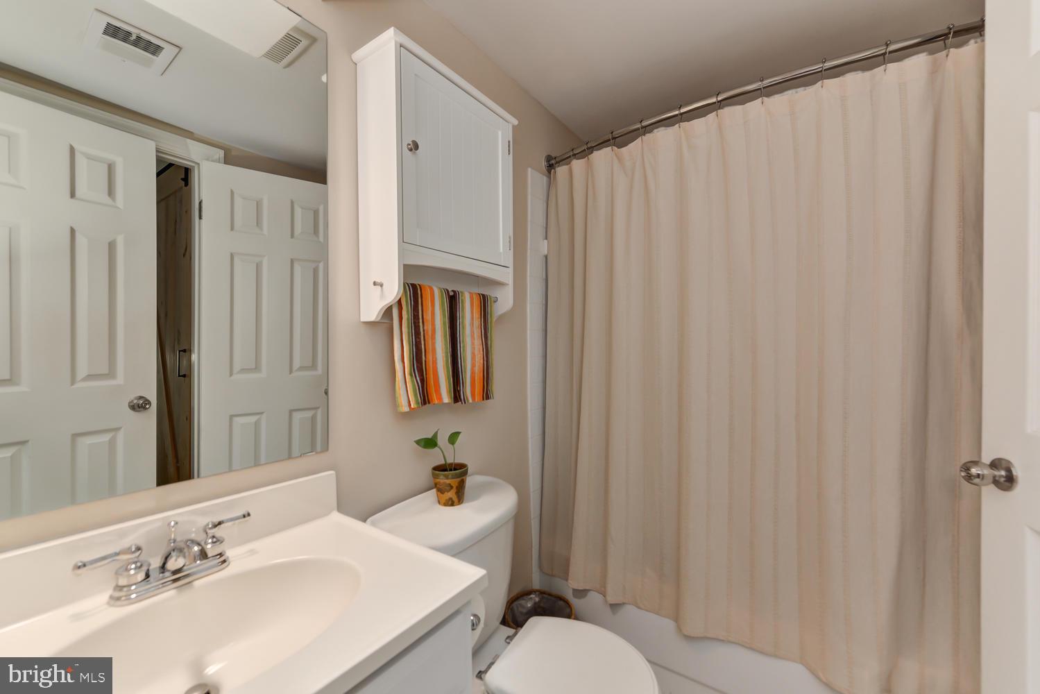 1704 19th Street Northwest, Unit 3 Washington, DC 20009 - Photo 29 of 54